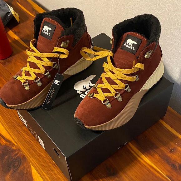 Sorel Women's Brown and Yellow Boots - Picture 3 of 5